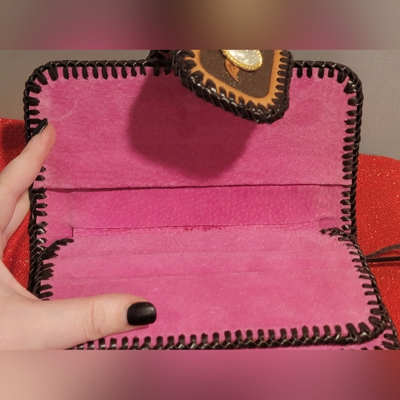 Stunning Handmade Tooled Leather Wallet with MS Pink Initials - Picture 9 of 11